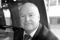 Senator Paul Gavan (Bild thk)