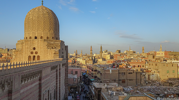 Über Kairos Dächern (Bild vg)